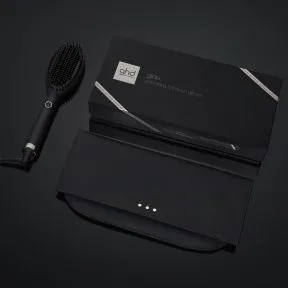 GHD Glide Smoothing Hot Brush Gift Set