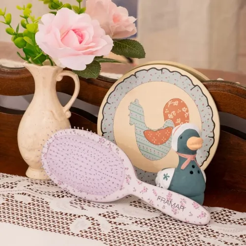 Framar Meadow Detangle Brush